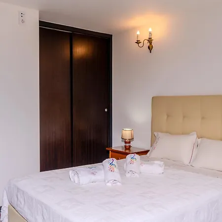 Paradise Farm With Pool And Jacuzzi In Douro Santa Cruz do Douro Room photo
