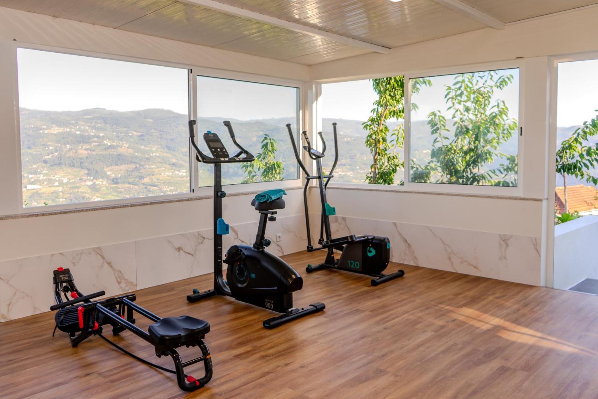 Paradise Farm With Pool And Jacuzzi In Douro Farm stay Santa Cruz do Douro