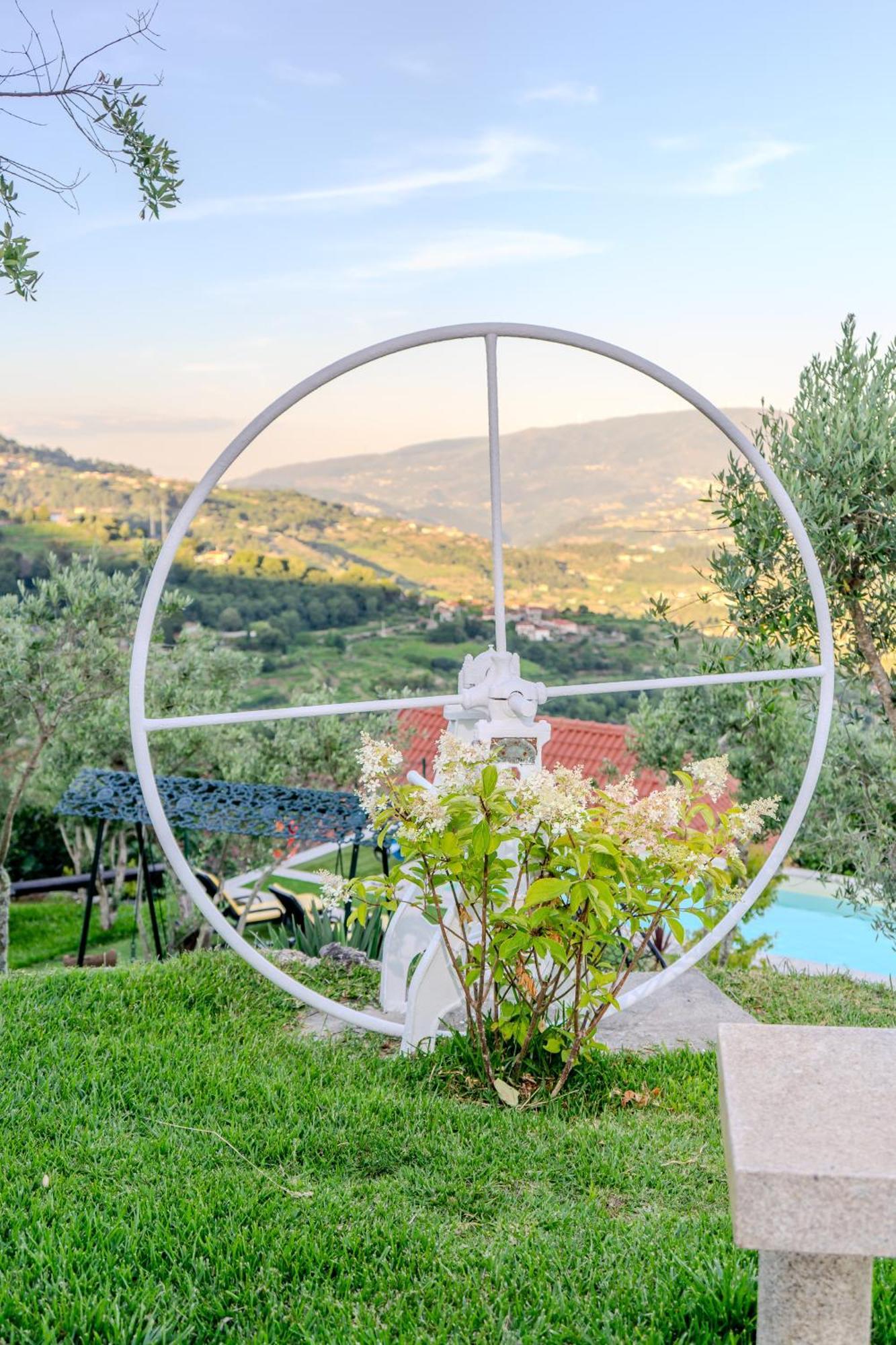 Farm stay Paradise Farm With Pool And Jacuzzi In Douro