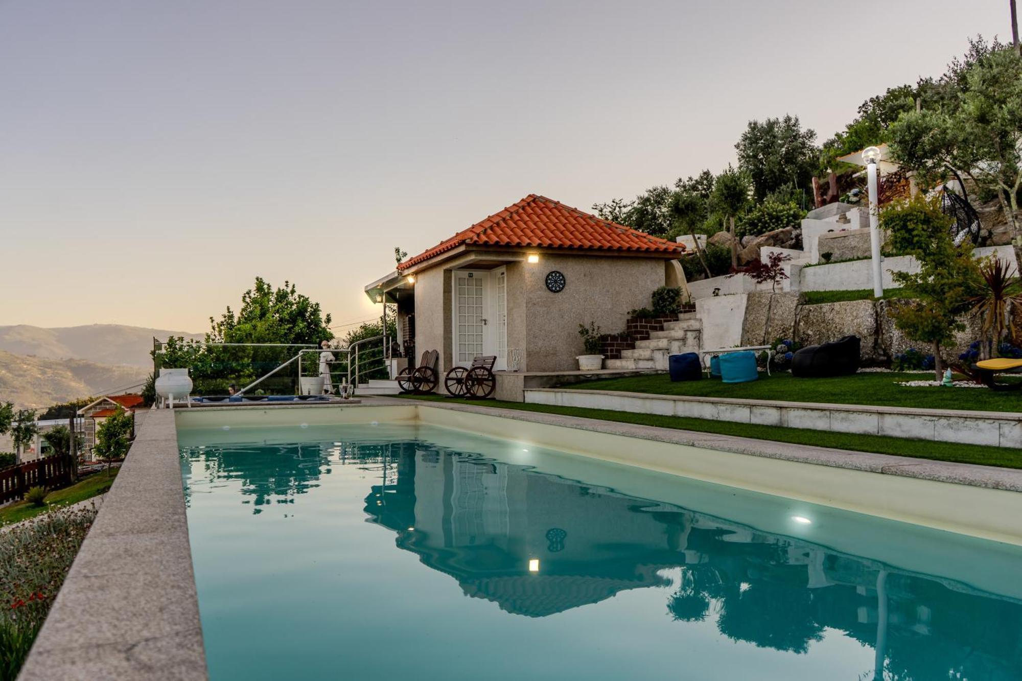 Paradise Farm With Pool And Jacuzzi In Douro Santa Cruz do Douro